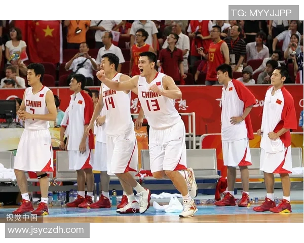 姚明挥洒创意在电视屏幕上展现篮球与艺术的完美结合